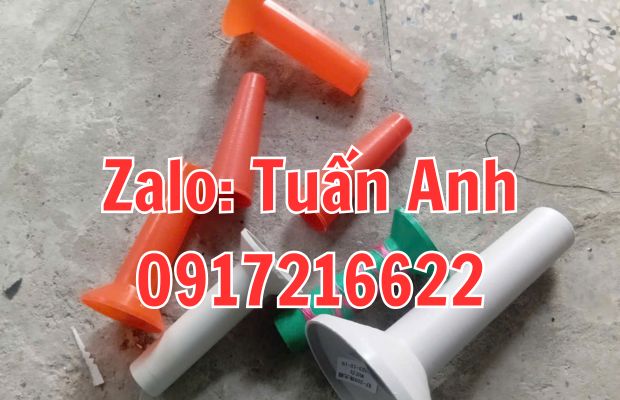 Lõi chỉ nhựa